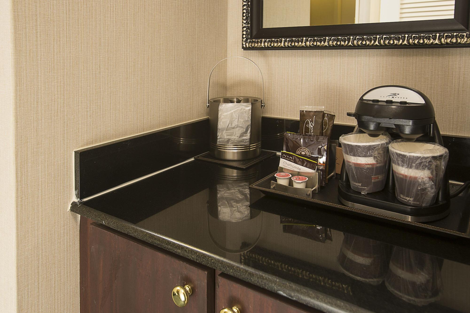 Doubletree By Hilton Hotel Chicago Wood Dale - Elk Grove Exteriör bild
